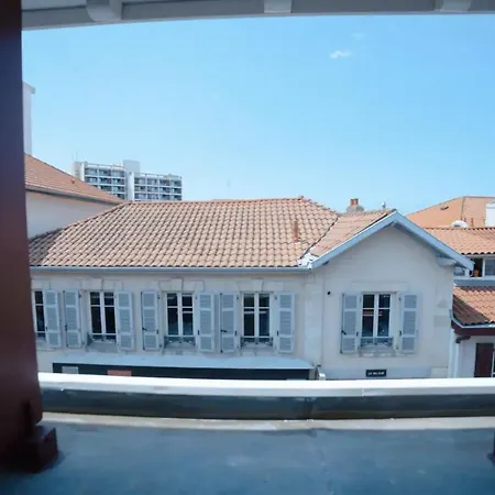 Apartment Coup De Coeur Assure Pour Ce T2 Renove Hyper Centre Biarritz